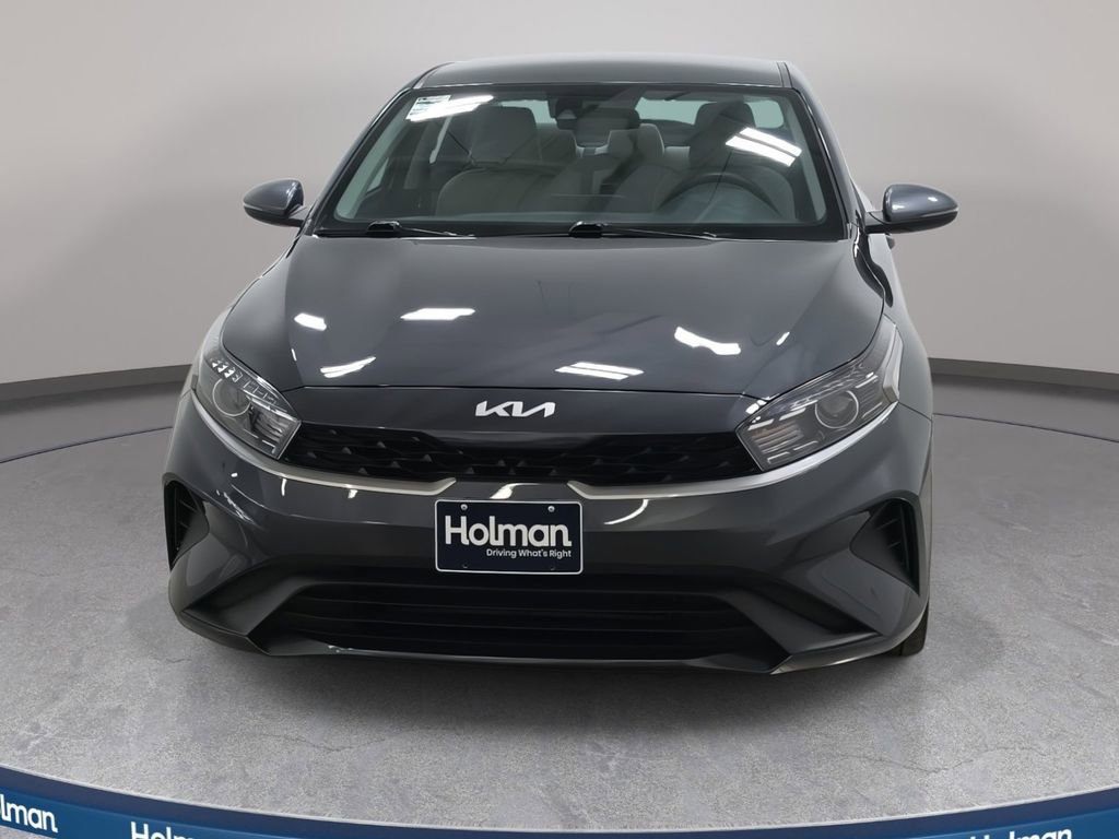 Used 2023 Kia Forte LXS w/ LXS Technology Package image 3