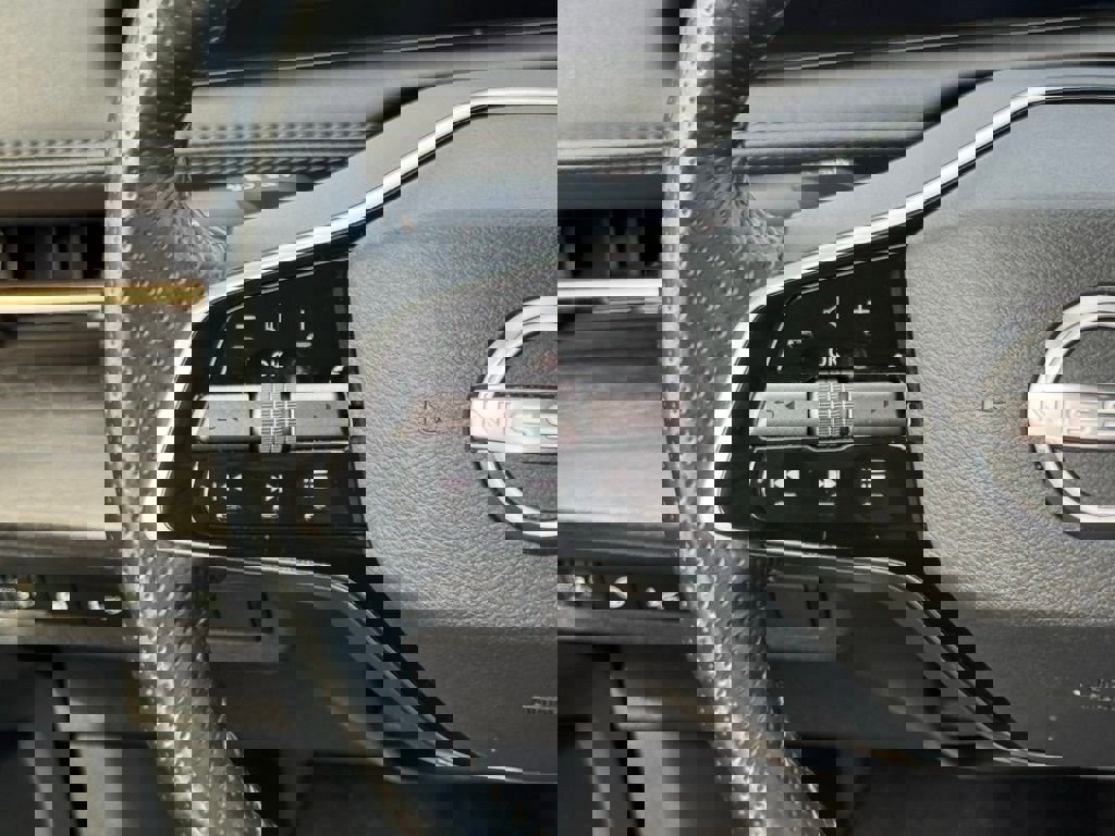 Used 2023 Nissan Ariya FWD image 26