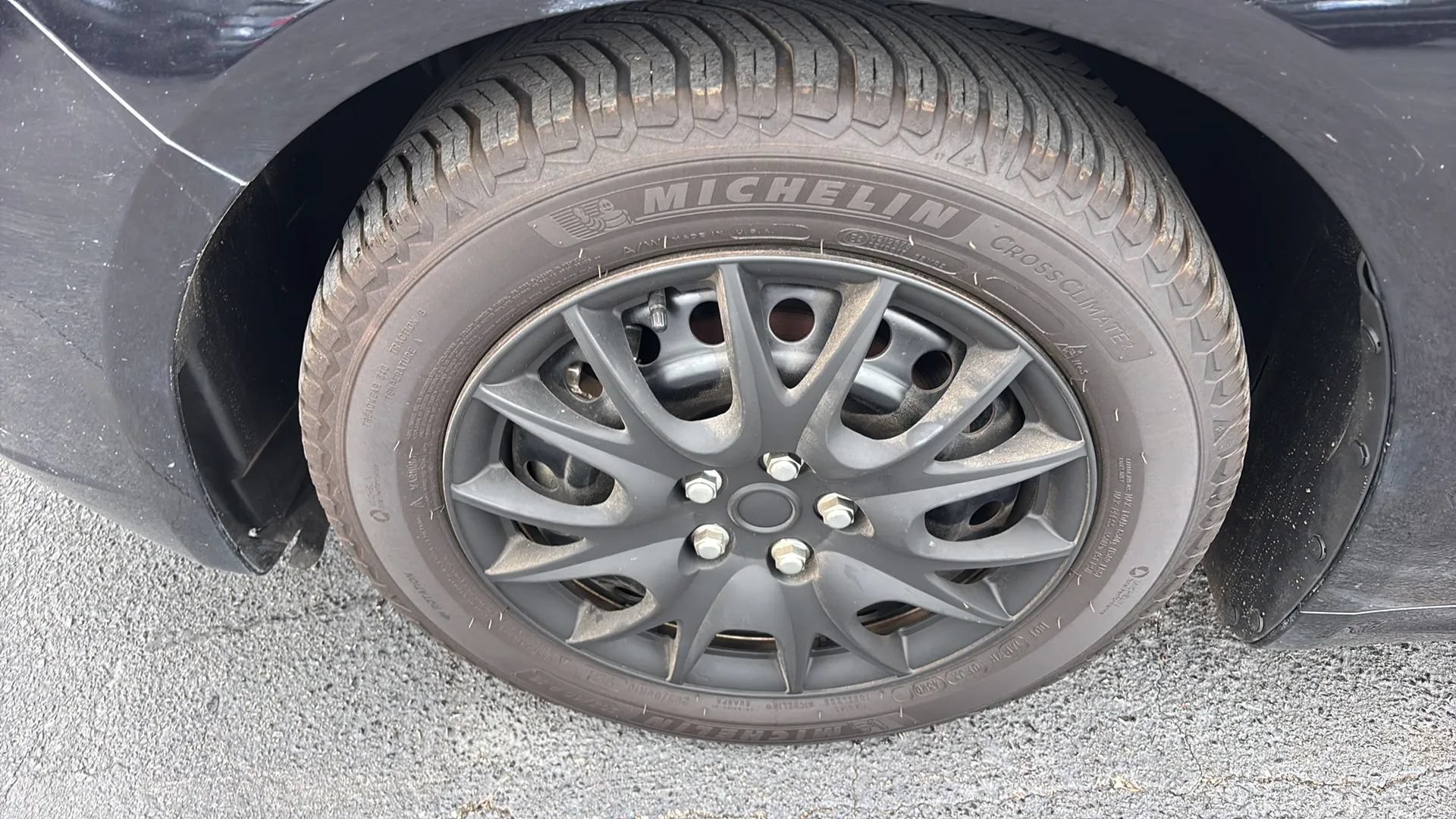 Used 2019 Ford Fusion S FWD image 30
