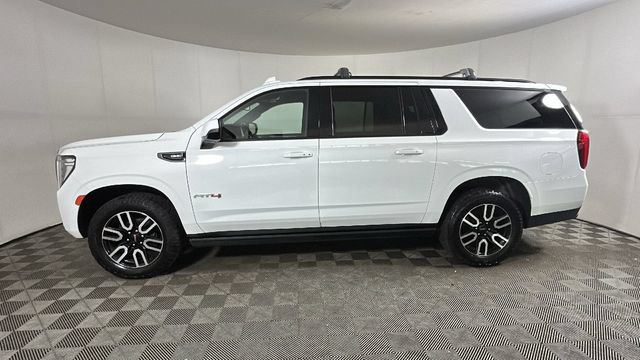 Used 2022 GMC Yukon XL AT4 AWD/4WD image 5