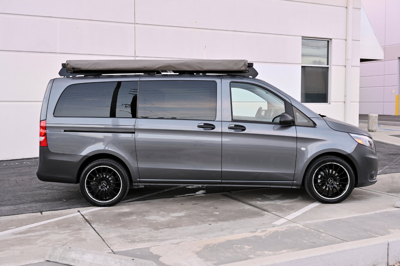 Used 2016 Mercedes-Benz Metris Passenger image 7