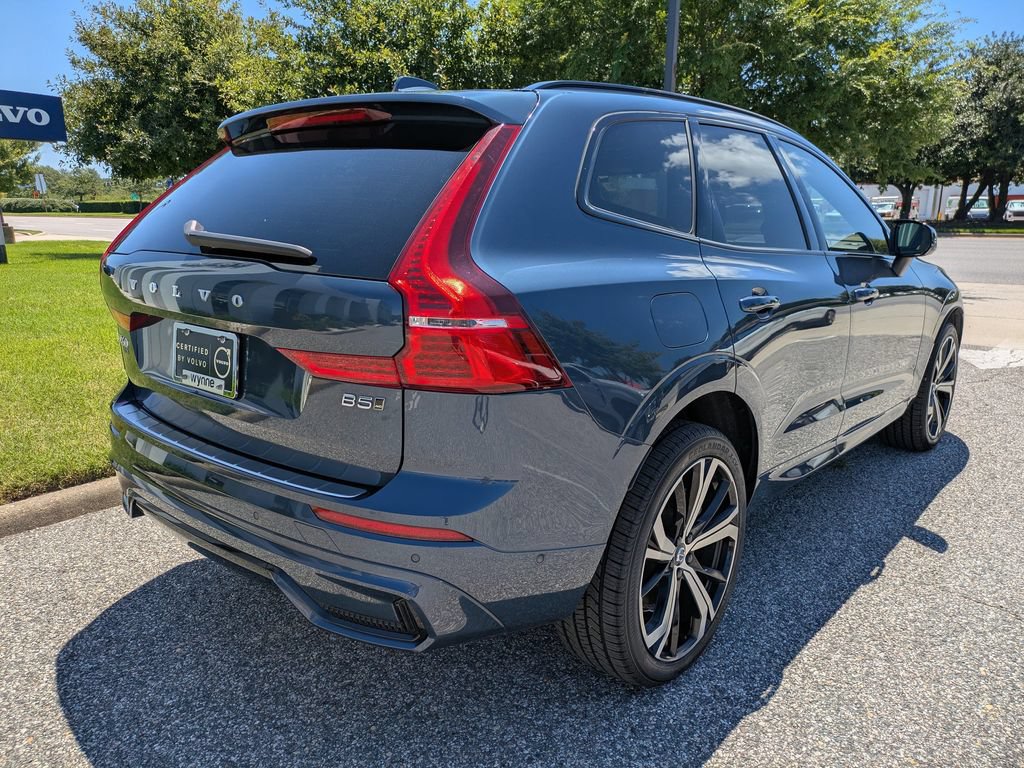 Certified 2024 Volvo XC60 B5 Ultimate w/ Protection Package Premier AWD/4WD image 4