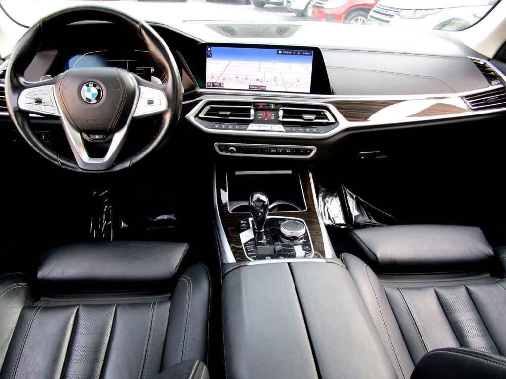 Used 2021 BMW X7 xDrive40i w/ Cold Weather Package image 2
