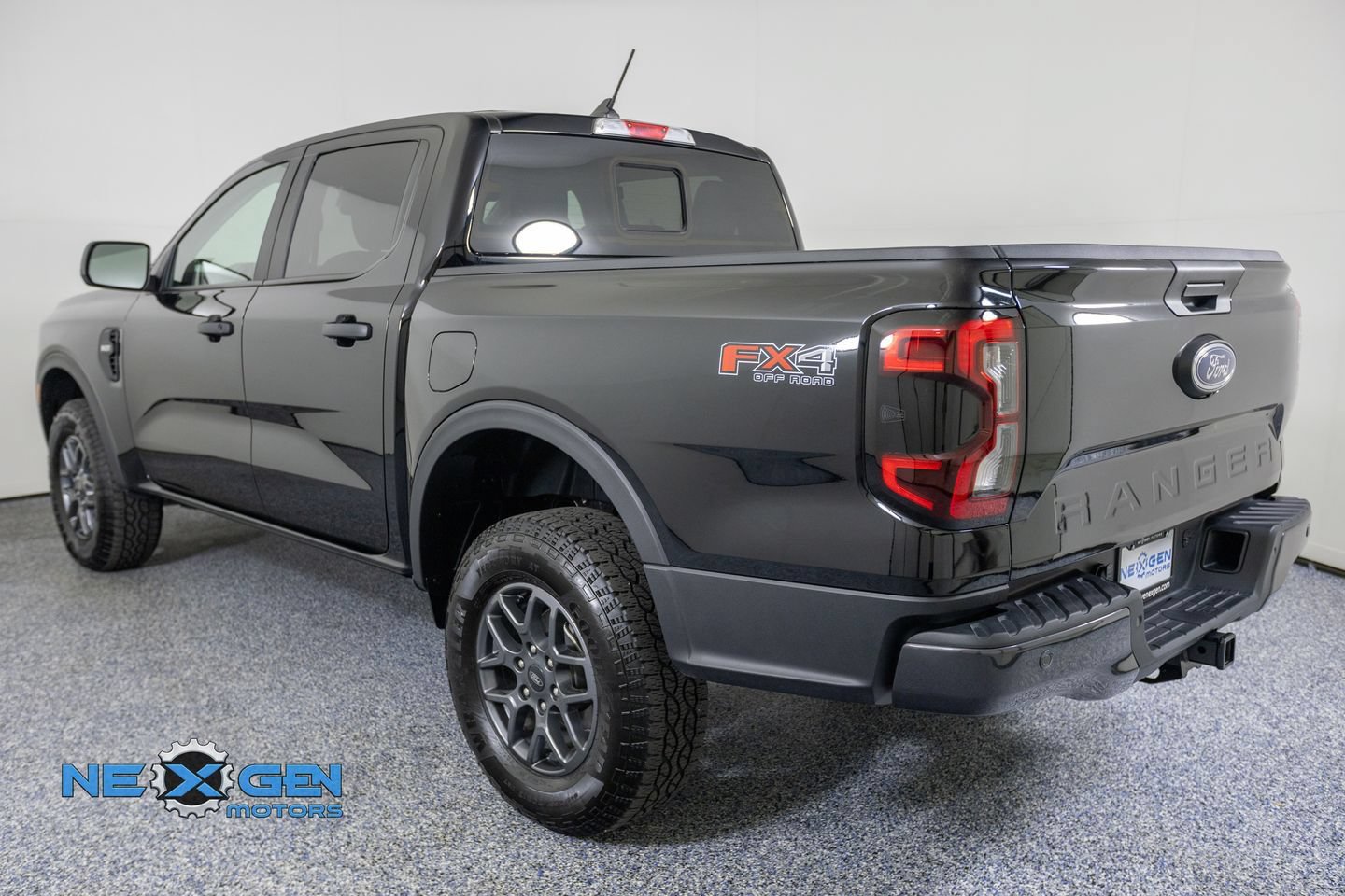 Used 2025 Ford Ranger XLT w/ FX4 Off-Road Package AWD/4WD image 6