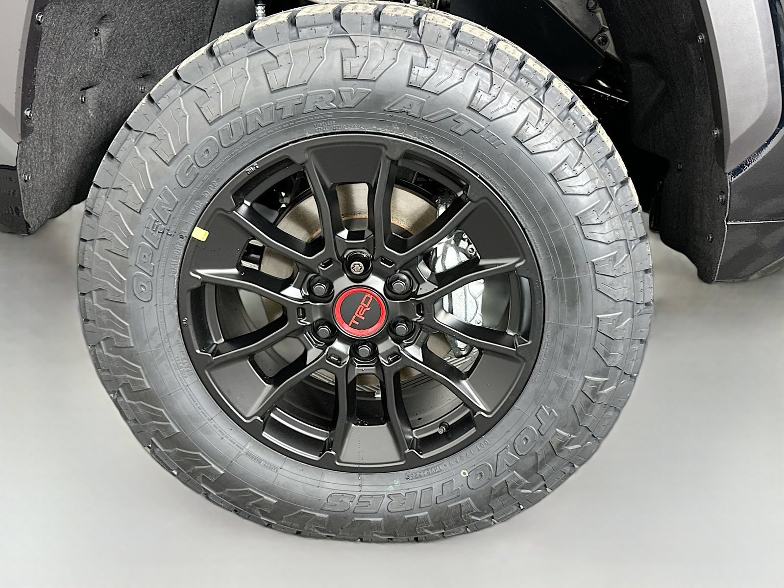 New 2026 Toyota Tundra Limited AWD/4WD image 31