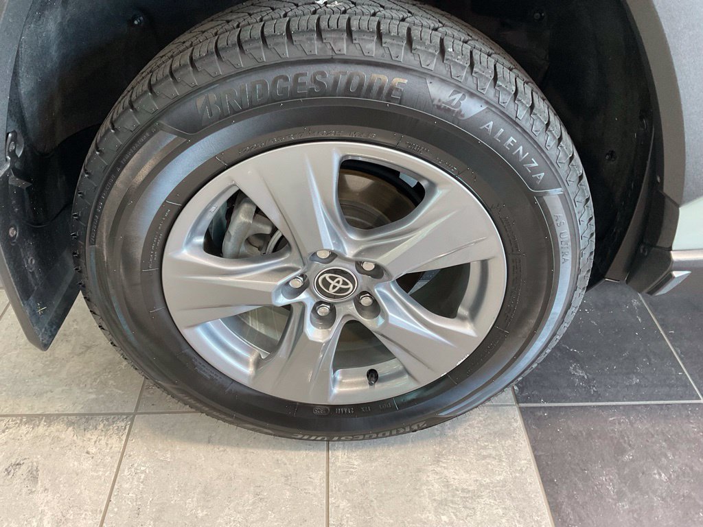 Certified 2022 Toyota RAV4 XLE AWD/4WD image 7