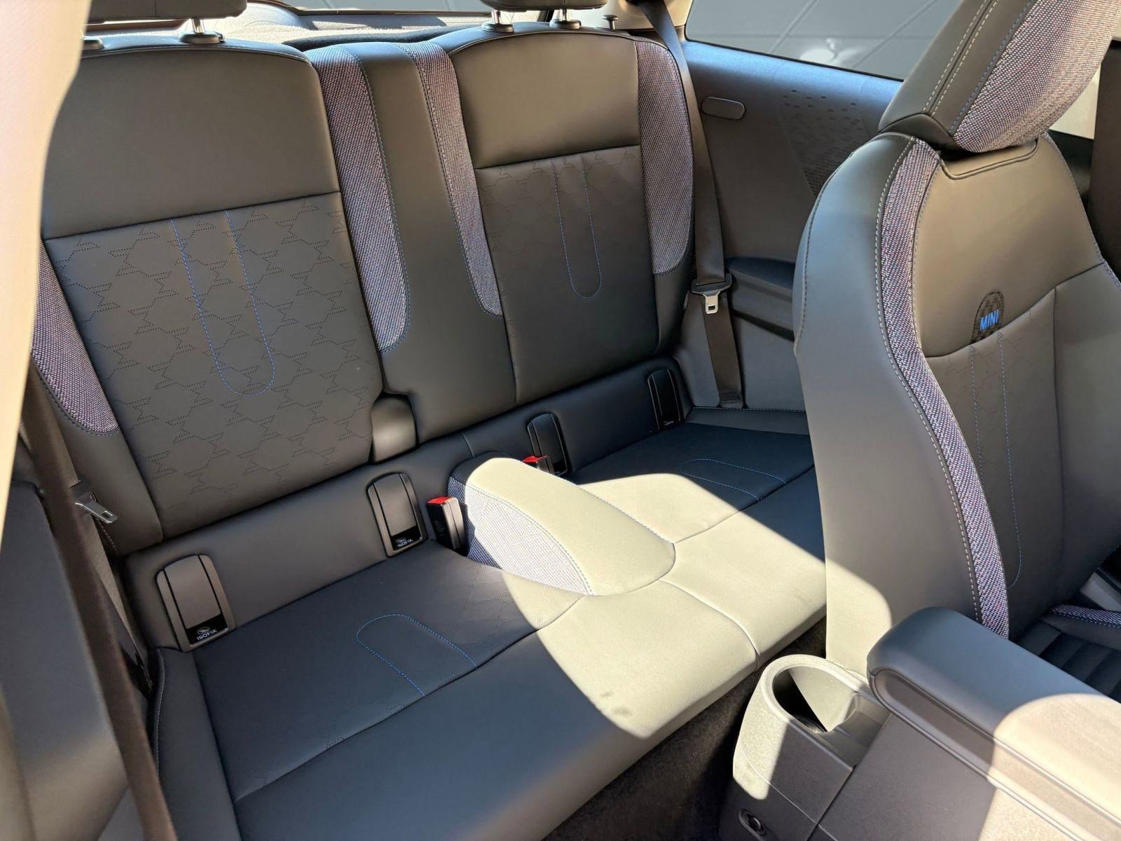 New 2026 MINI Cooper 2-Door Hardtop image 23