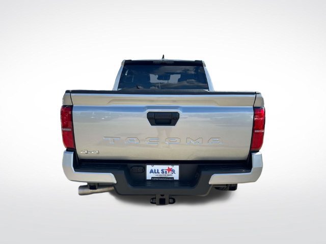 Used 2025 Toyota Tacoma SR5 AWD/4WD image 8