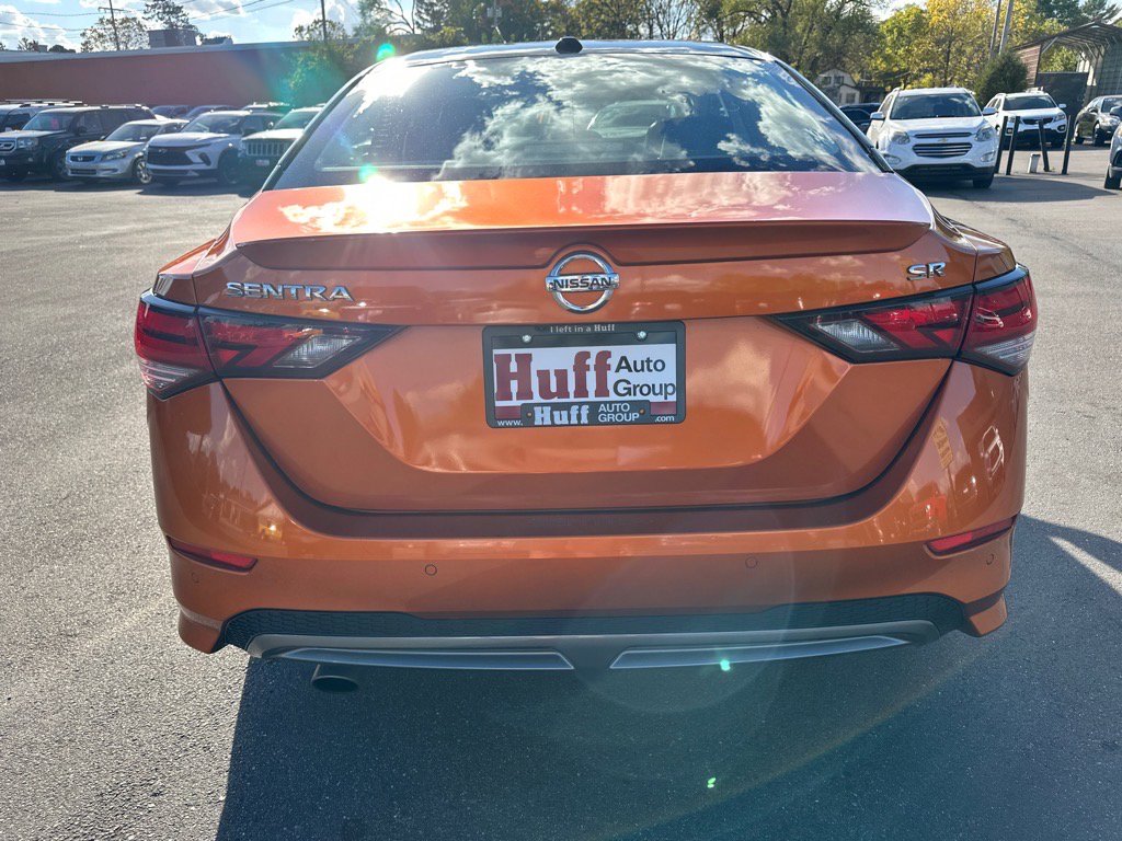 Used 2021 Nissan Sentra SR w/ SR Premium Package image 7