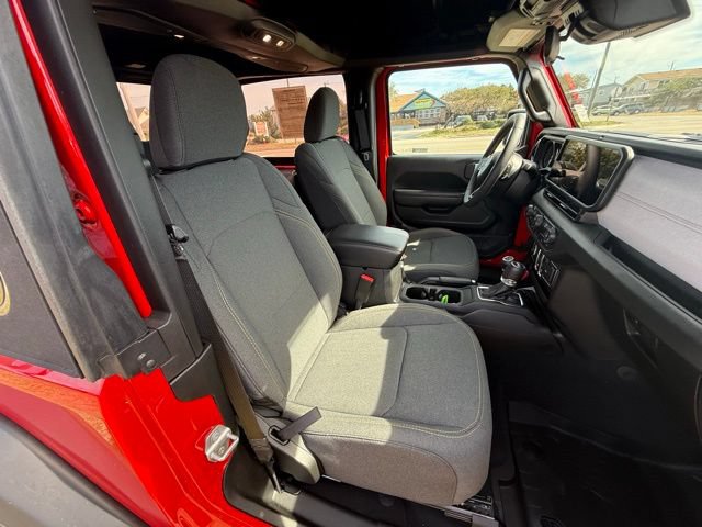 Used 2024 Jeep Wrangler Sport AWD/4WD image 11