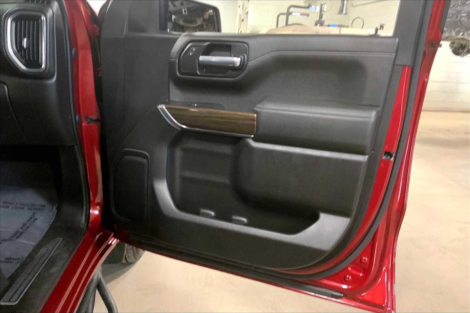 Used 2020 Chevrolet Silverado 1500 LT w/ All-Star Edition image 21