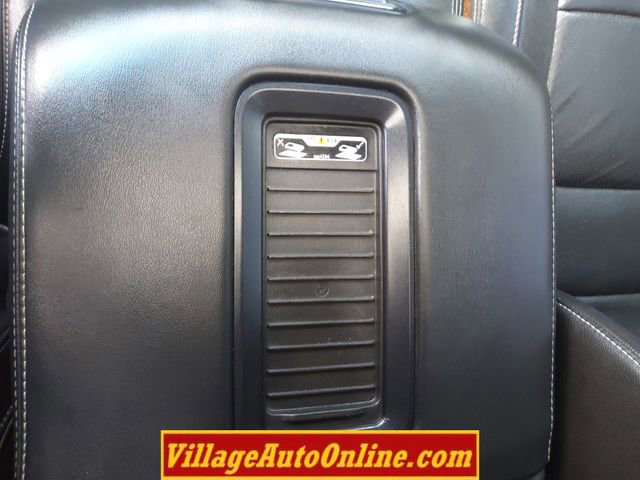 Used 2018 Chevrolet Suburban Premier AWD/4WD image 27