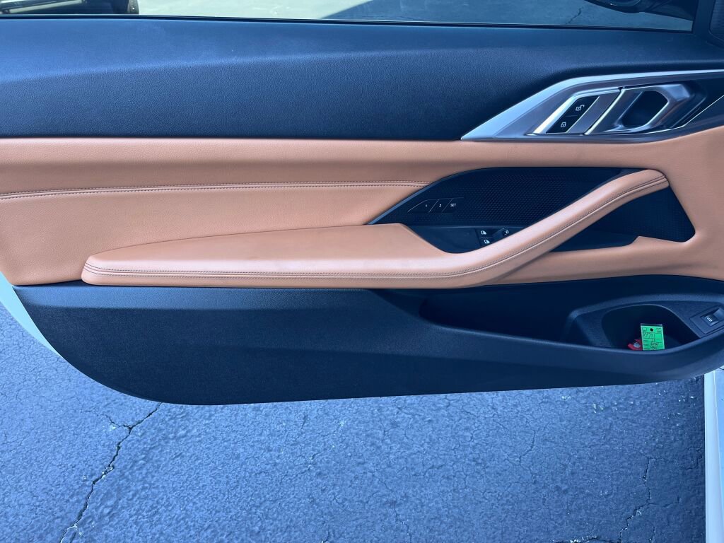 Used 2021 BMW 430i Coupe w/ Convenience Package image 11
