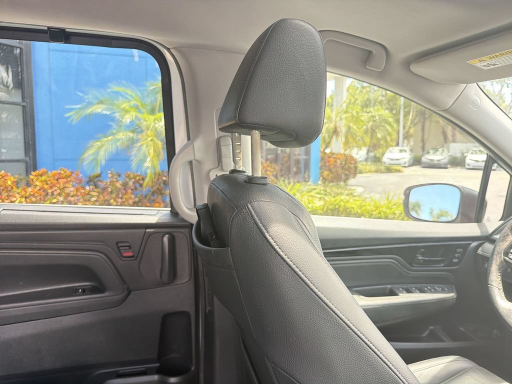 Used 2022 Honda Odyssey Touring image 16