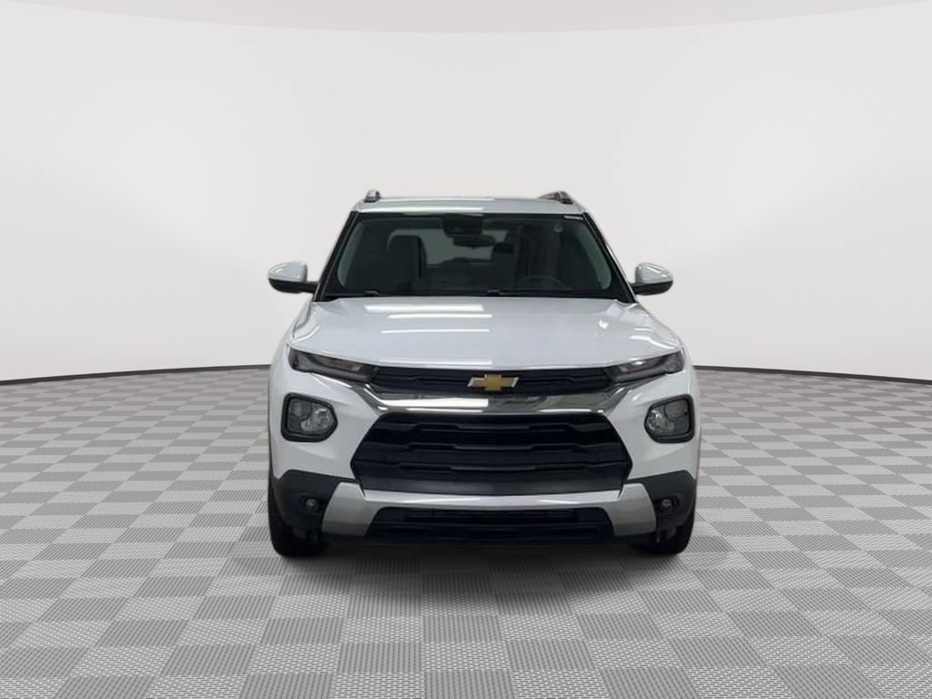 Used 2023 Chevrolet TrailBlazer LT FWD image 3