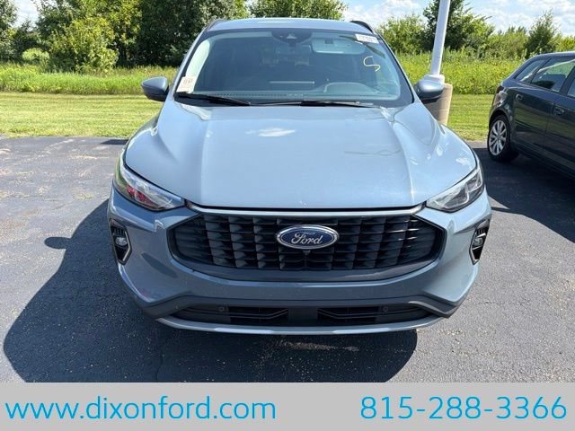 Used 2023 Ford Escape Platinum AWD/4WD image 10