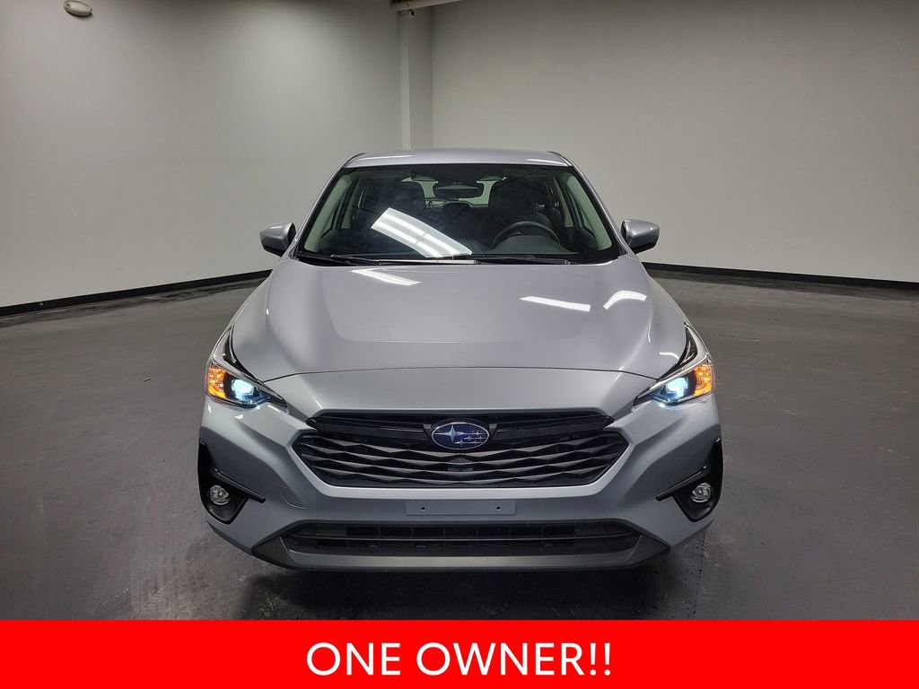 Used 2025 Subaru Impreza 2.0i Sport image 3