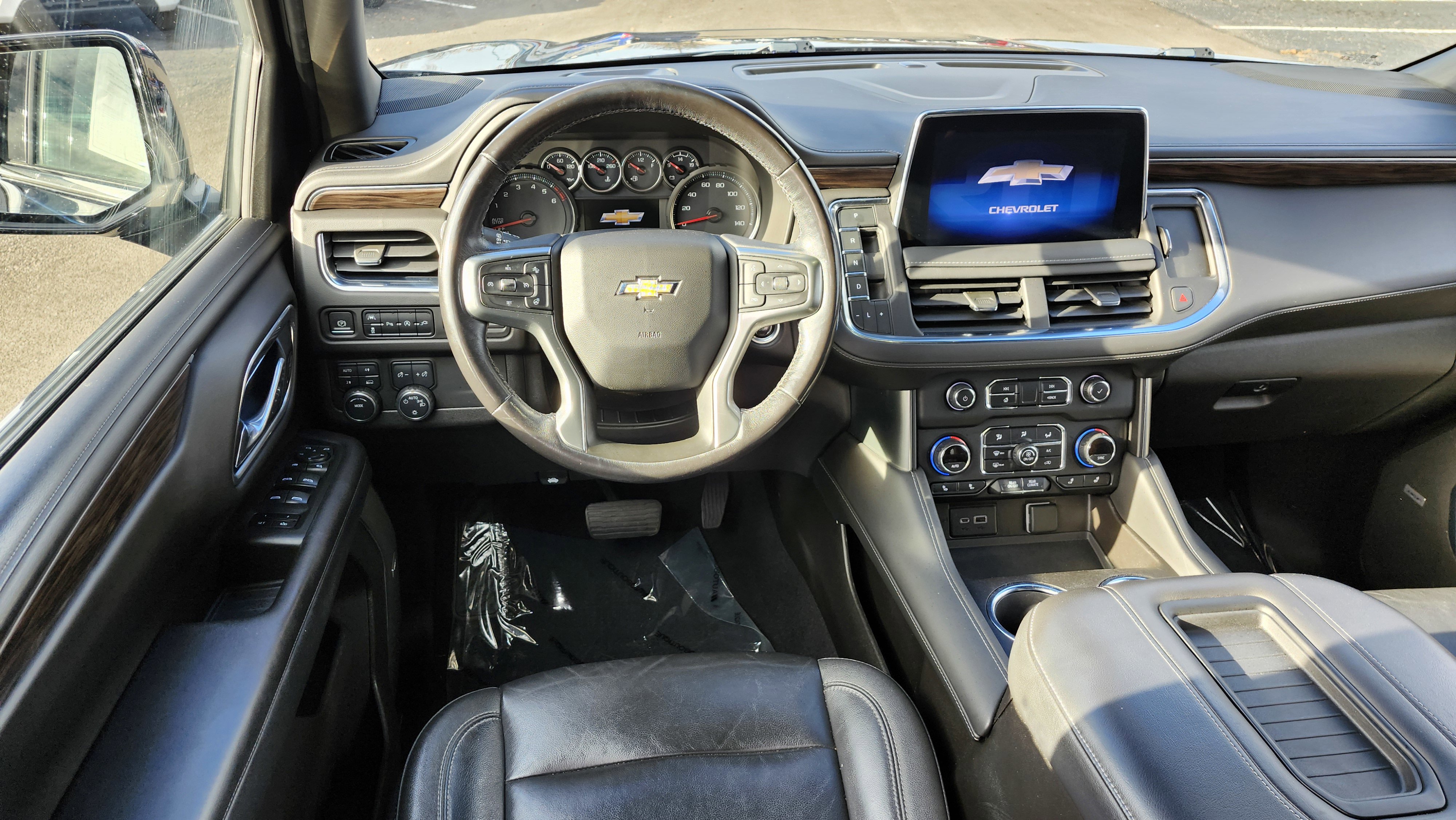 Used 2021 Chevrolet Tahoe LT w/ LT Signature Plus Package image 31