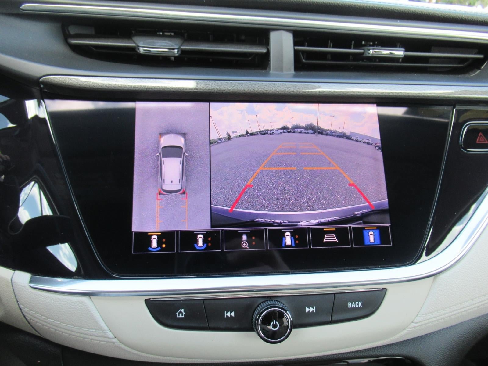 Used 2020 Buick Encore GX Essence w/ Advanced Technology Package FWD image 32