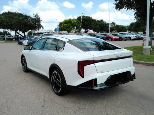 Used 2025 Kia K4 GT-Line w/ GT-Line Premium Package FWD image 13