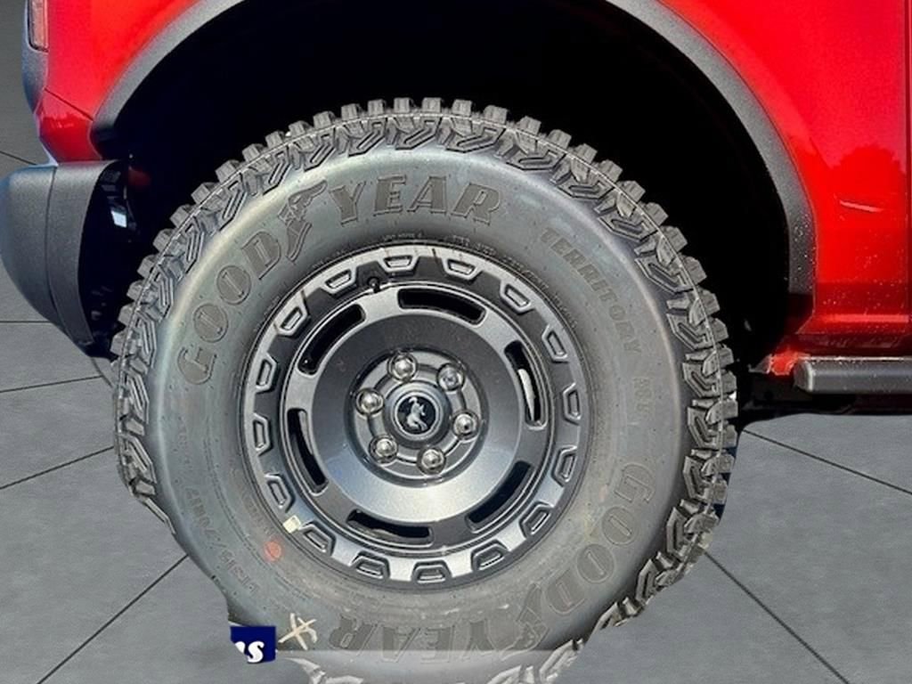 New 2024 Ford Bronco Black Diamond image 8