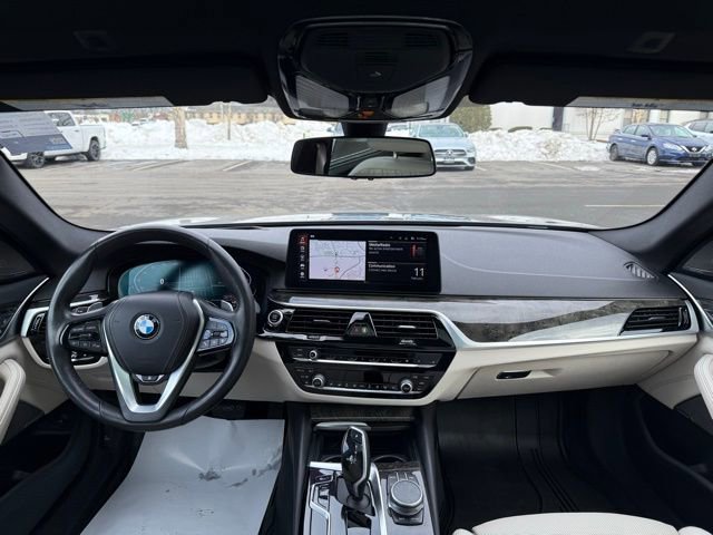 Used 2022 BMW 540i xDrive w/ Premium Package image 31