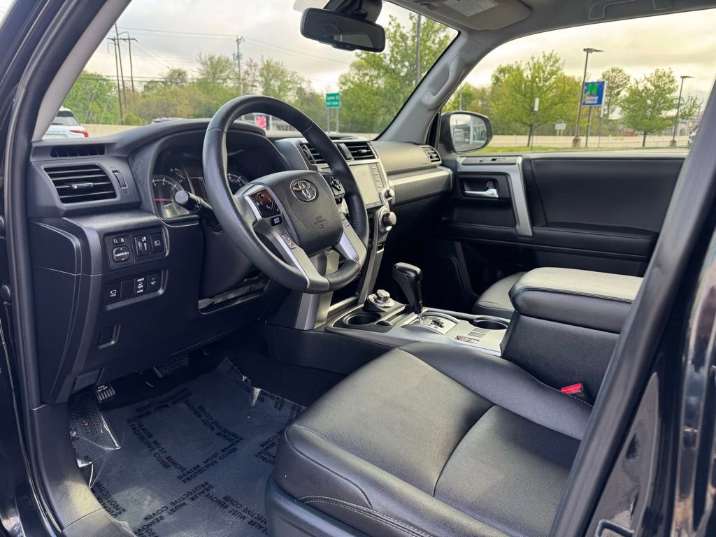 Used 2023 Toyota 4Runner TRD Sport w/ Technology Package AWD/4WD image 14