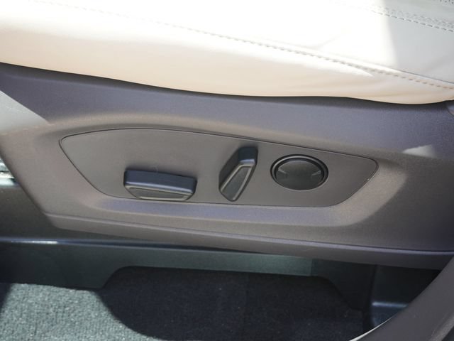 Used 2023 Ford Explorer Platinum w/ Technology Package AWD/4WD image 20