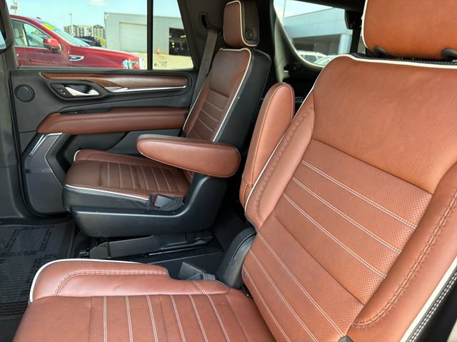 Used 2023 GMC Yukon Denali Ultimate AWD/4WD image 23