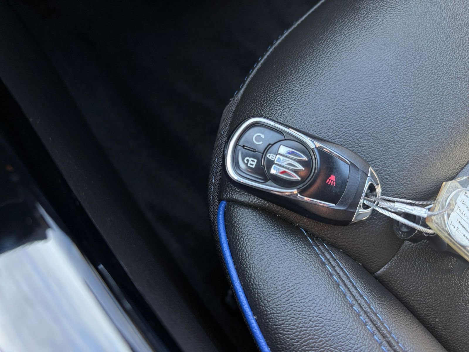 Used 2025 Buick Envista Sport Touring image 23