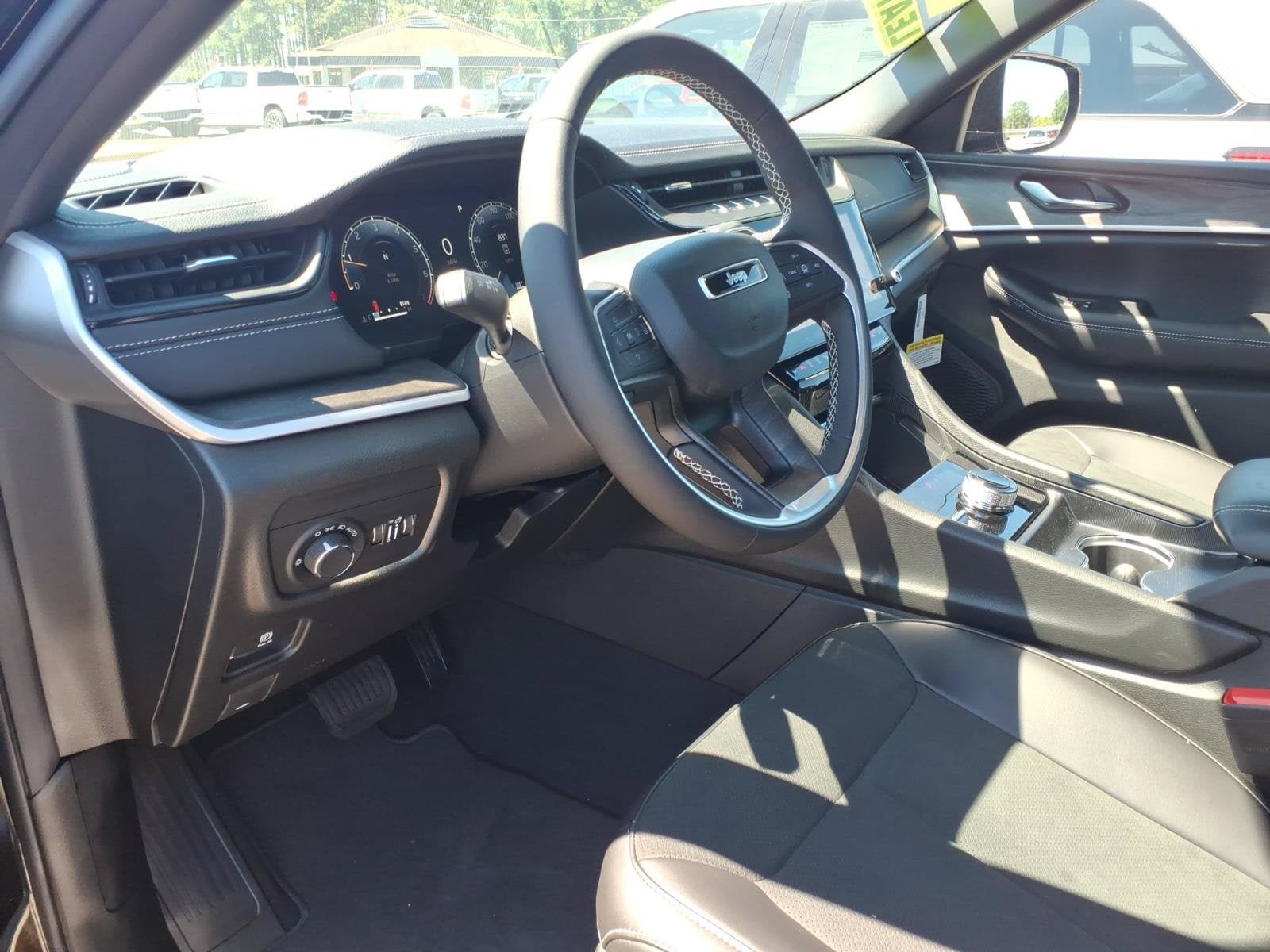 New 2026 Jeep Grand Cherokee L 4WD image 16