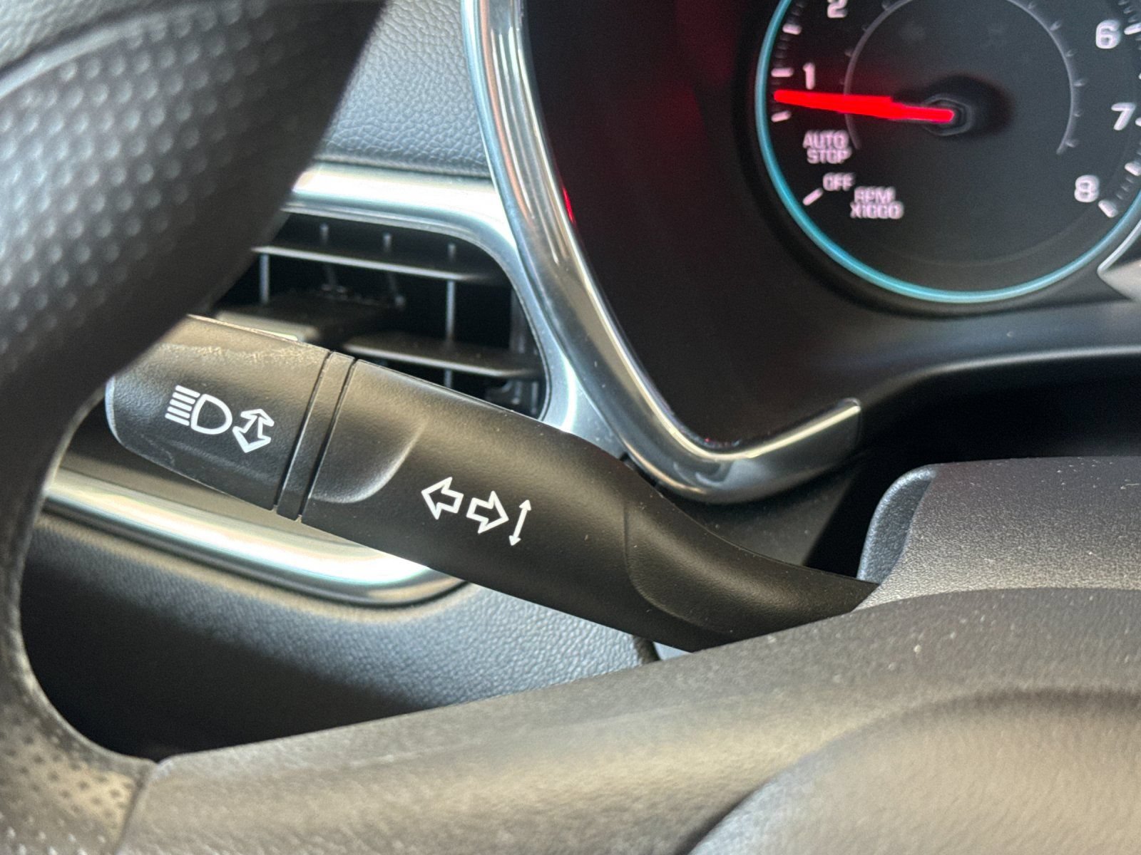 Used 2019 Chevrolet Equinox LT AWD/4WD image 28