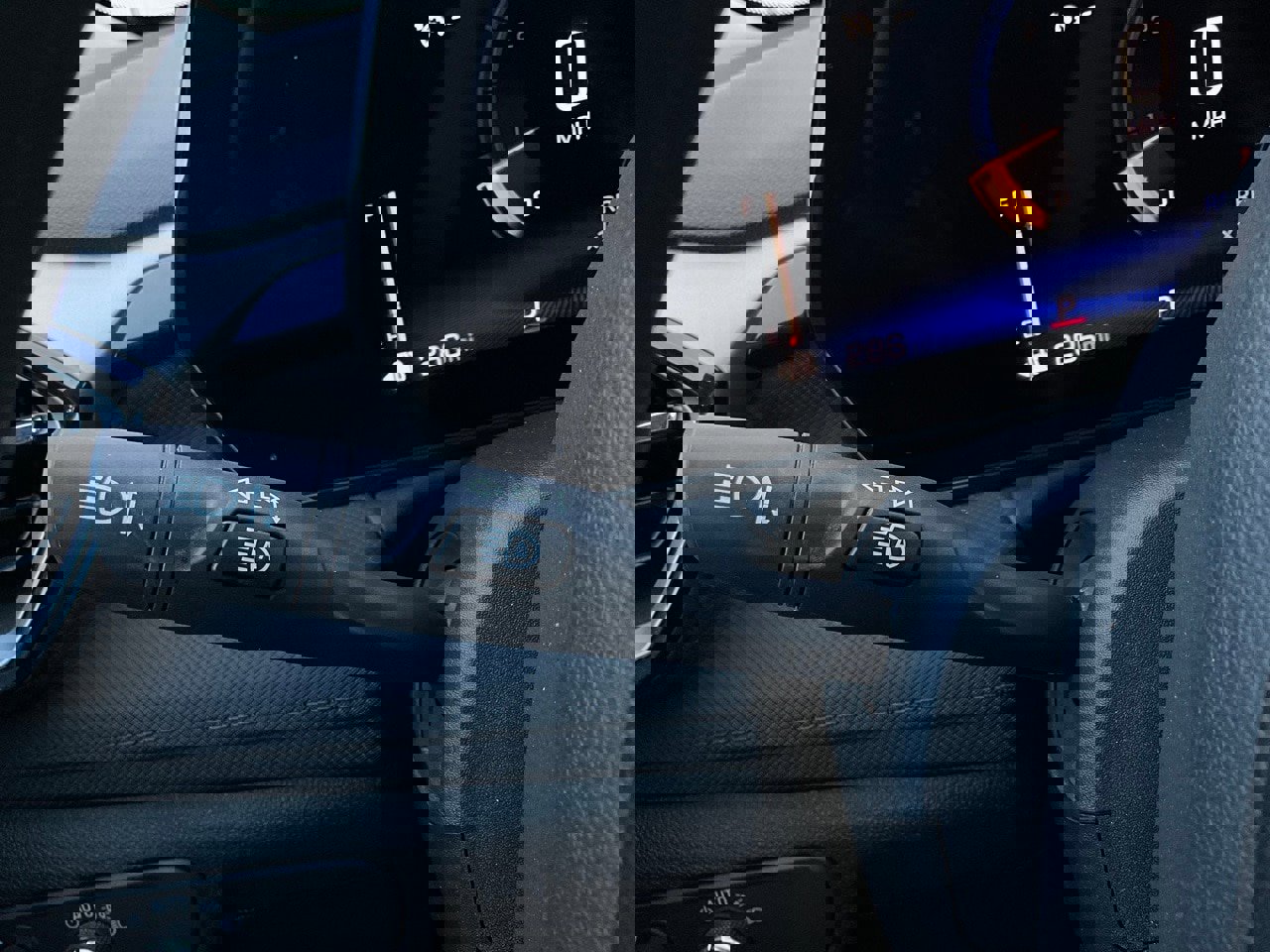 Used 2025 Chevrolet TrailBlazer LT image 33