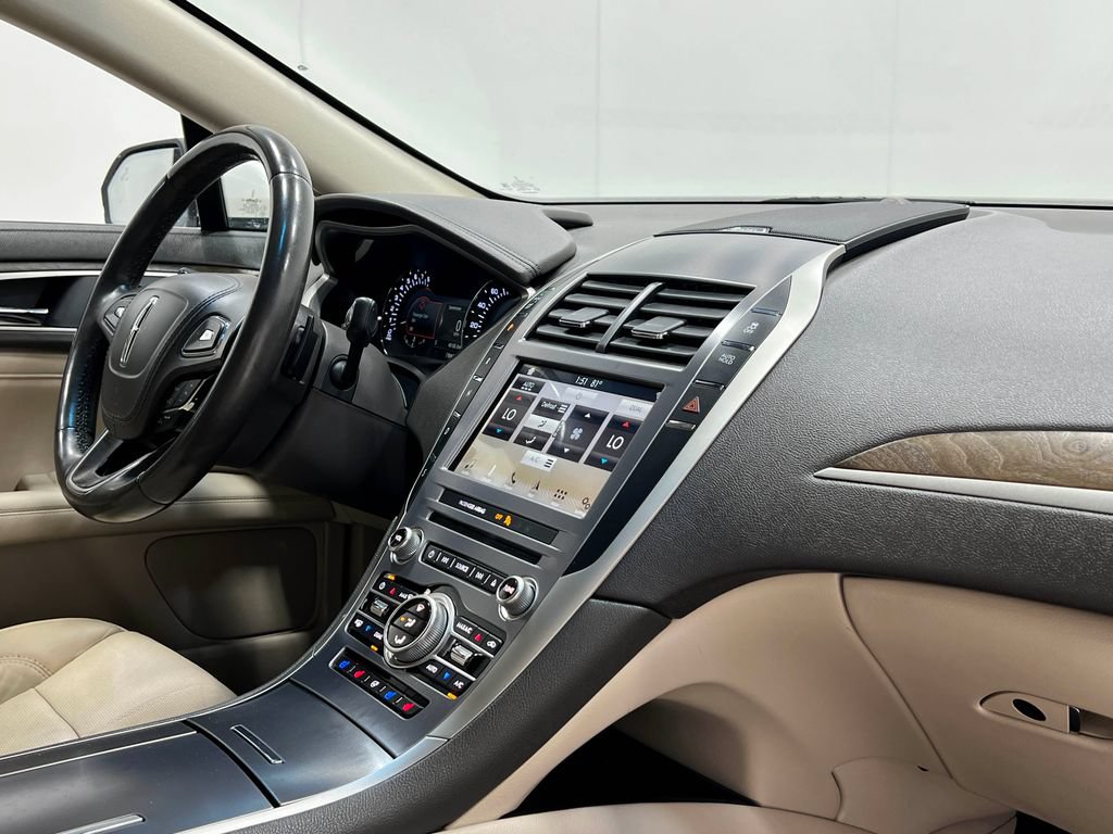 Used 2018 Lincoln MKZ Reserve w/ Climate Package FWD image 22