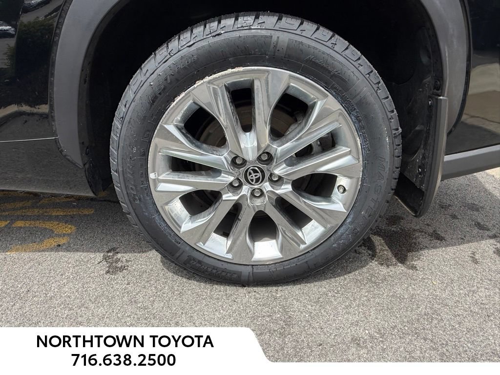 Used 2021 Toyota Highlander Limited AWD/4WD image 20