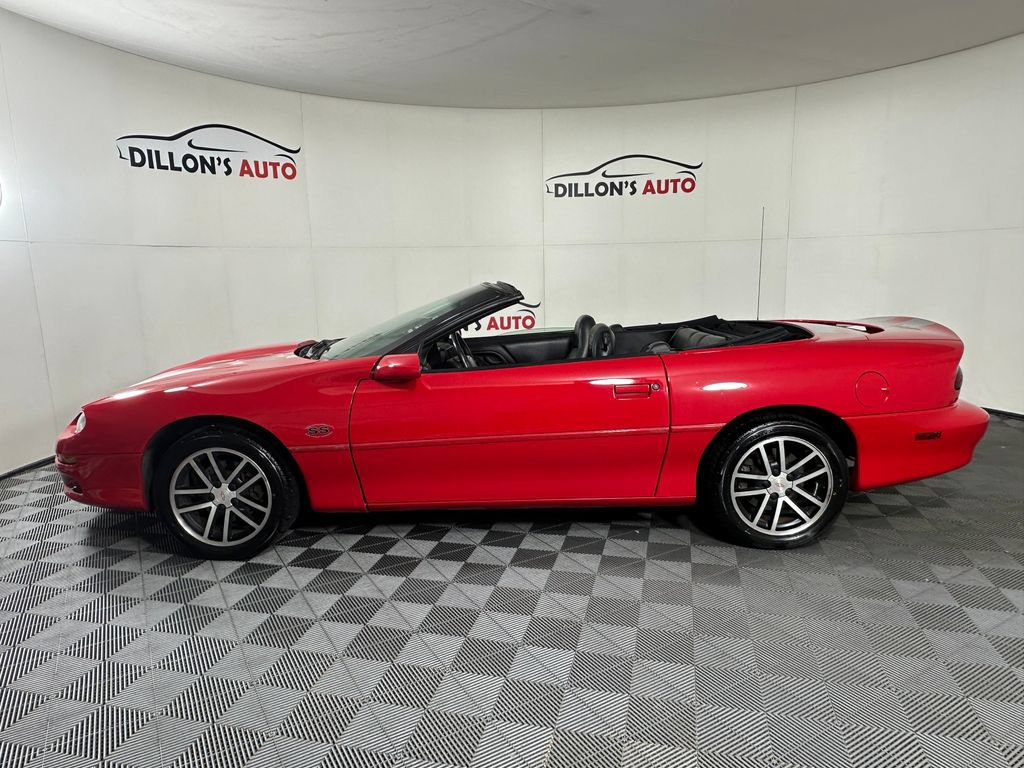Used 2002 Chevrolet Camaro Z28 w/ SS Performance/Appearance Pkg RWD image 3