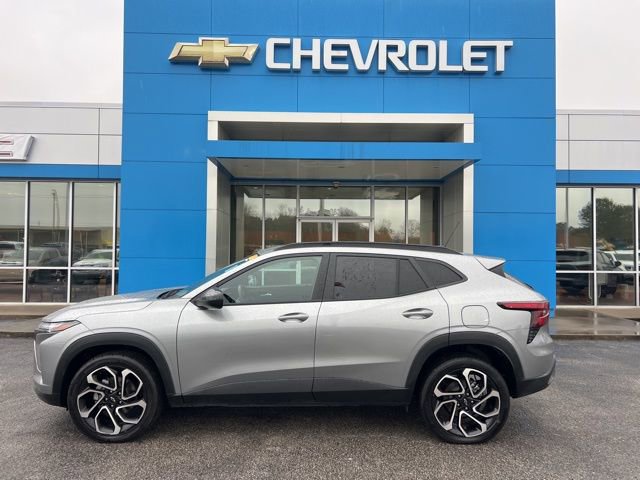 Used 2024 Chevrolet Trax RS w/ Driver Confidence Package image 8