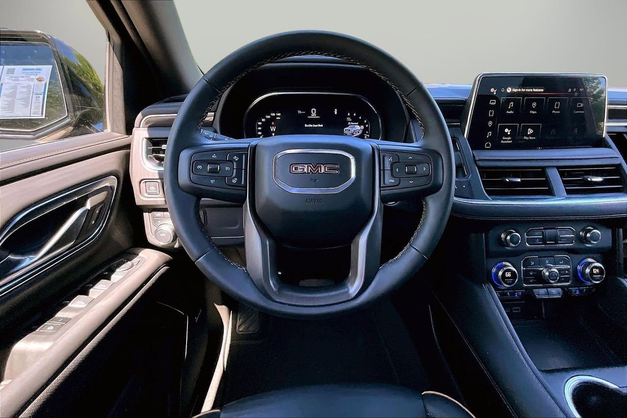 Used 2024 GMC Yukon AT4 w/ AT4 Premium Package AWD/4WD image 11