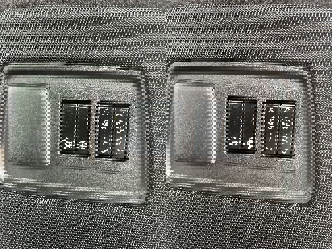 Used 2024 Cadillac Escalade V w/ Heavy-Duty Trailer Package image 18