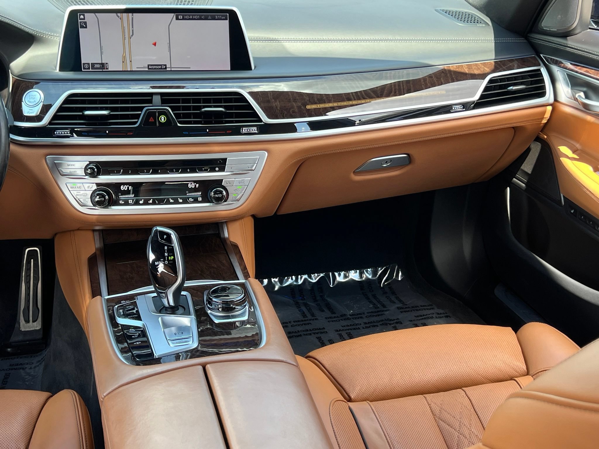 Used 2022 BMW 750i xDrive w/ Executive Package AWD/4WD image 30