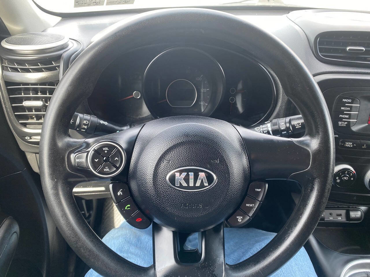 Used 2014 Kia Soul FWD image 28