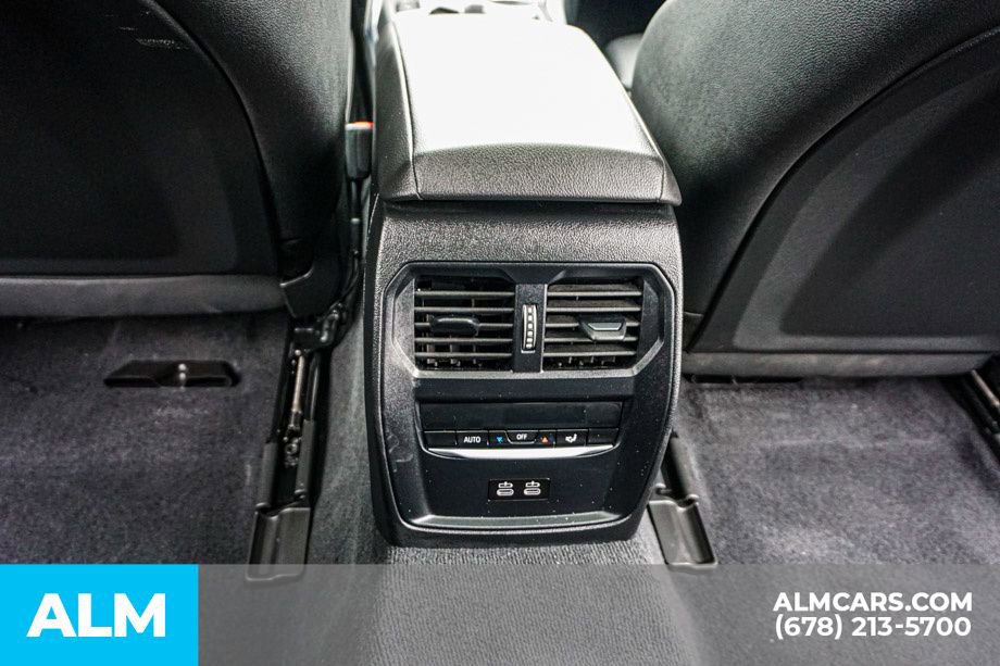 Used 2025 BMW i4 eDrive40 image 32