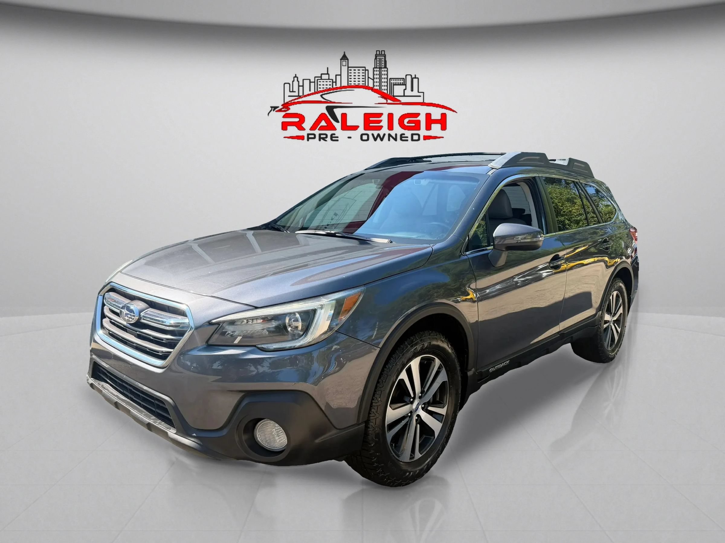 Used 2019 Subaru Outback 2.5i Limited AWD/4WD image 2