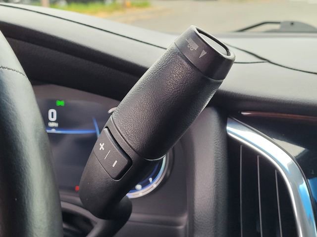 Used 2016 Cadillac Escalade Luxury image 19