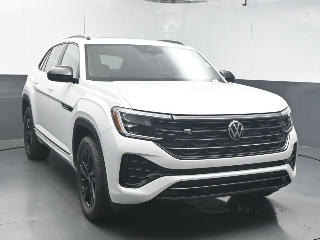 New 2026 Volkswagen Atlas Cross Sport SEL R-Line AWD/4WD image 2