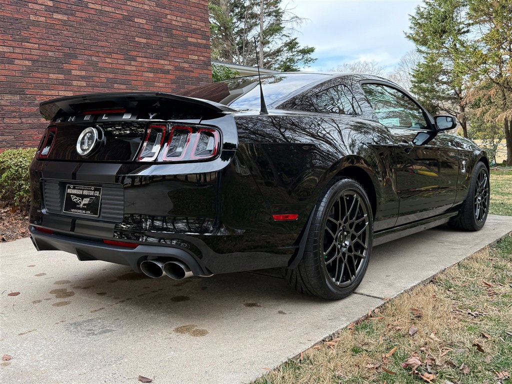 Used 2013 Ford Mustang Shelby GT500 RWD image 45