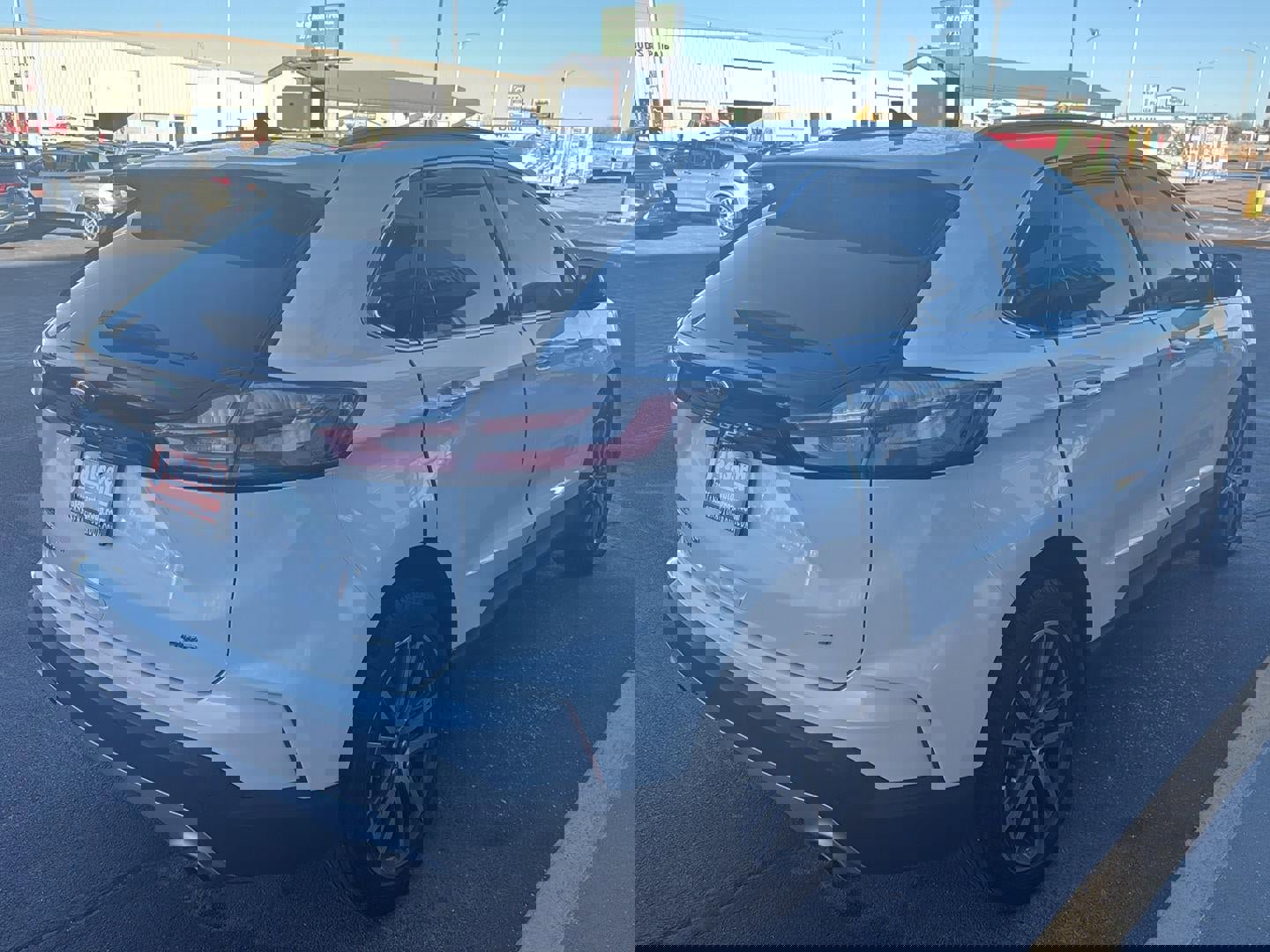 Used 2022 Ford Edge Titanium image 5