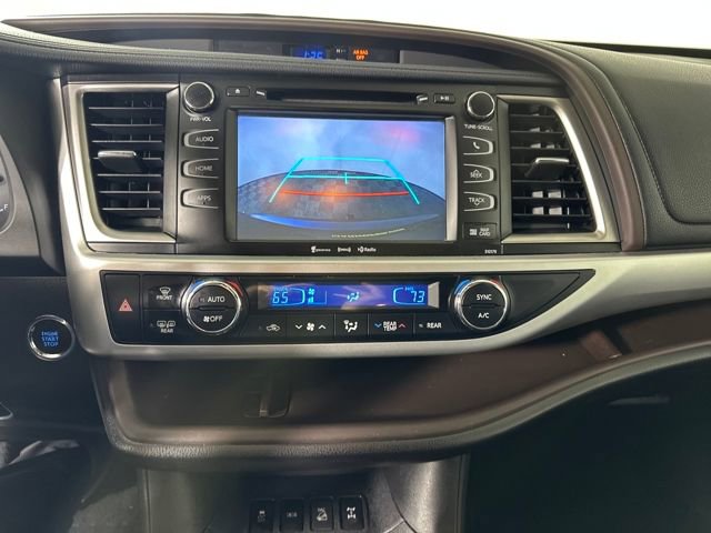 Used 2018 Toyota Highlander XLE image 22