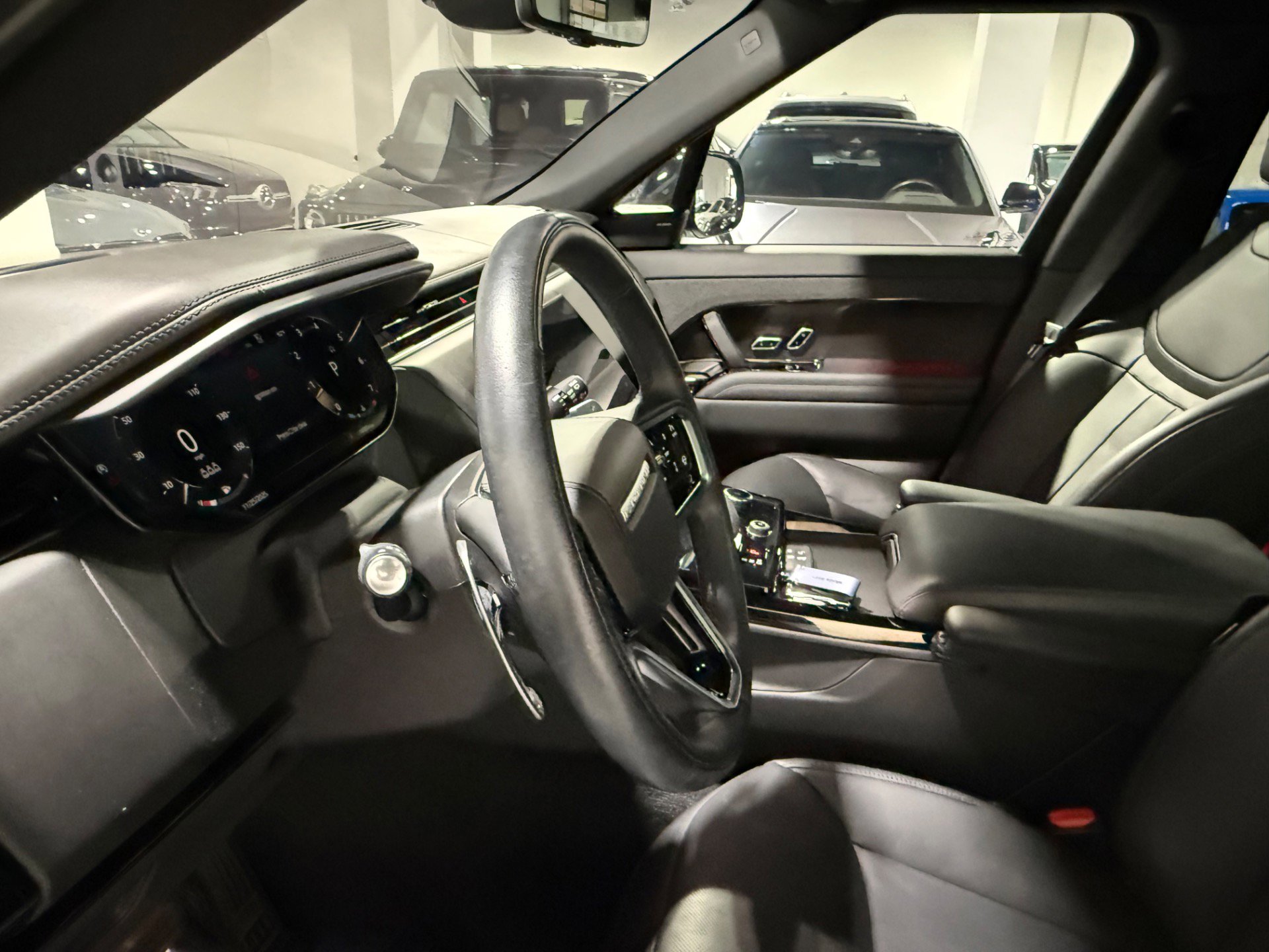 Used 2023 Land Rover Range Rover Sport SE image 17