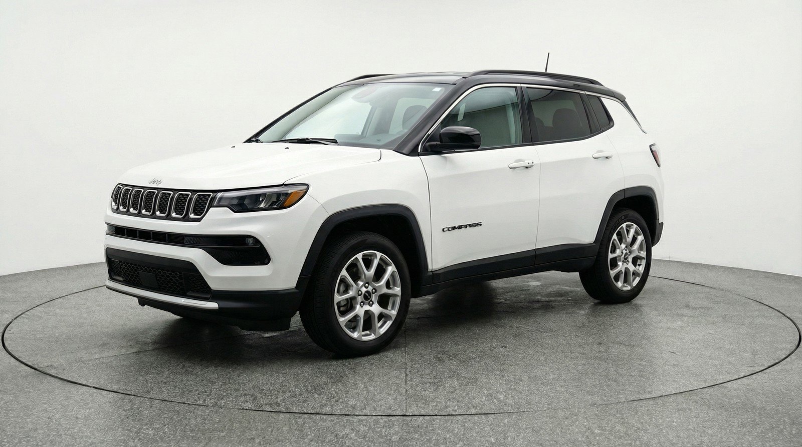 Used 2025 Jeep Compass Limited image 3